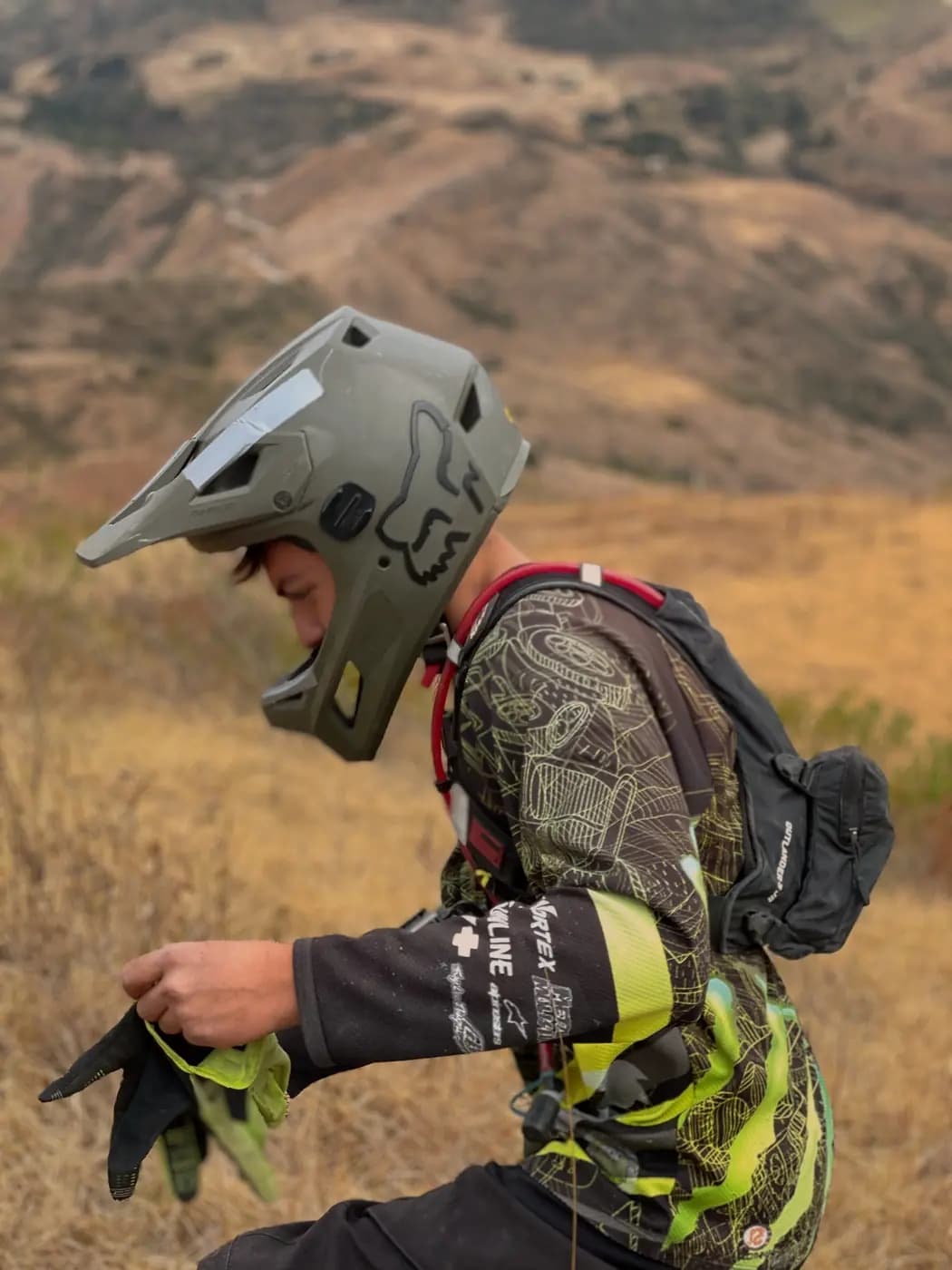 Gravity Lines — Ecuadorian Andes MTB expedition