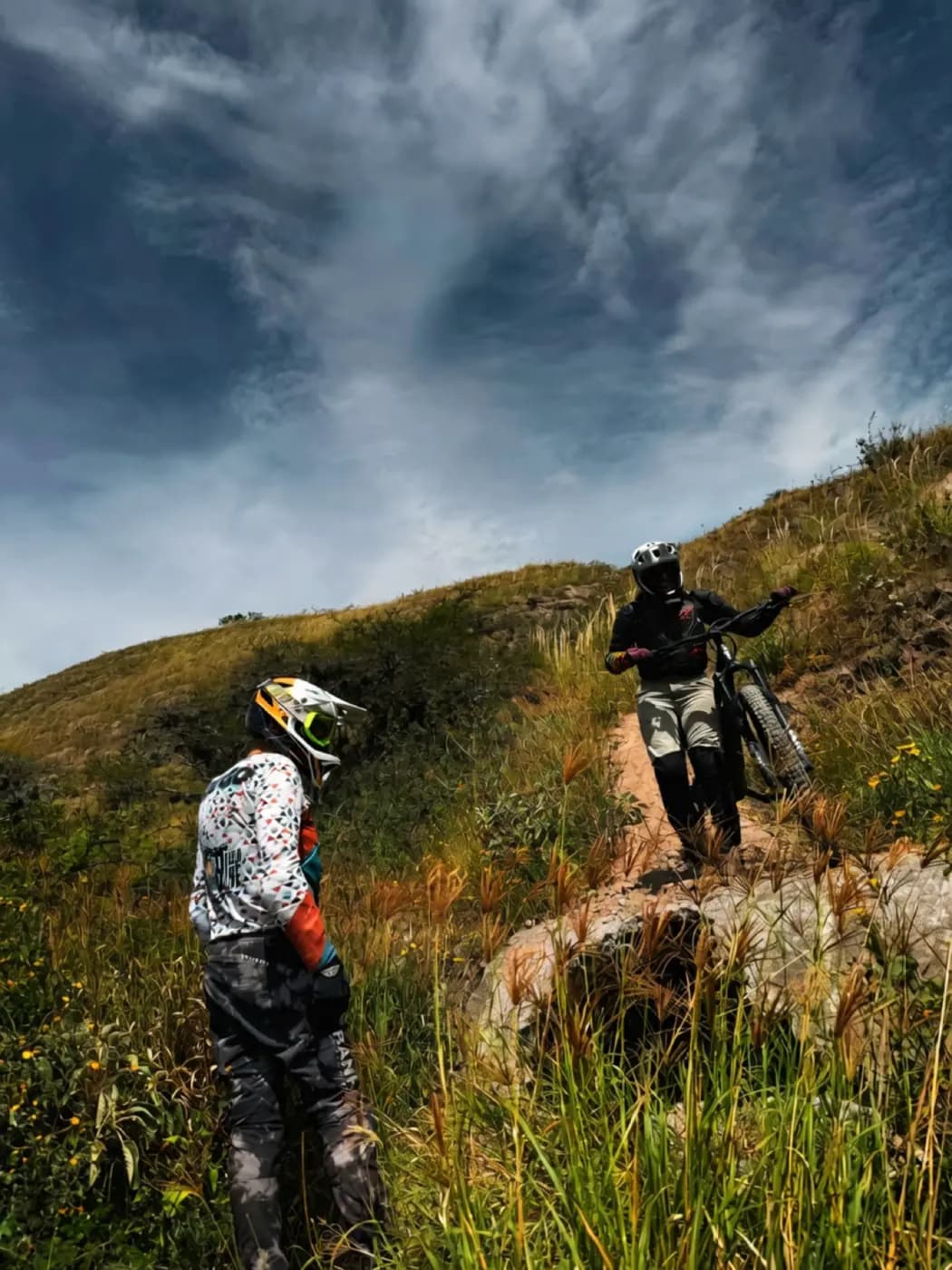 Gravity Lines — Ecuadorian Andes MTB expedition