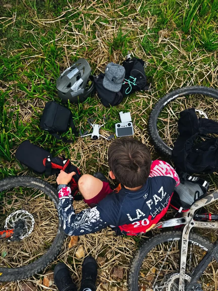 Gravity Lines — Ecuadorian Andes MTB expedition