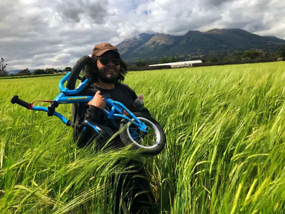 Gravity Lines — Ecuadorian Andes MTB expedition