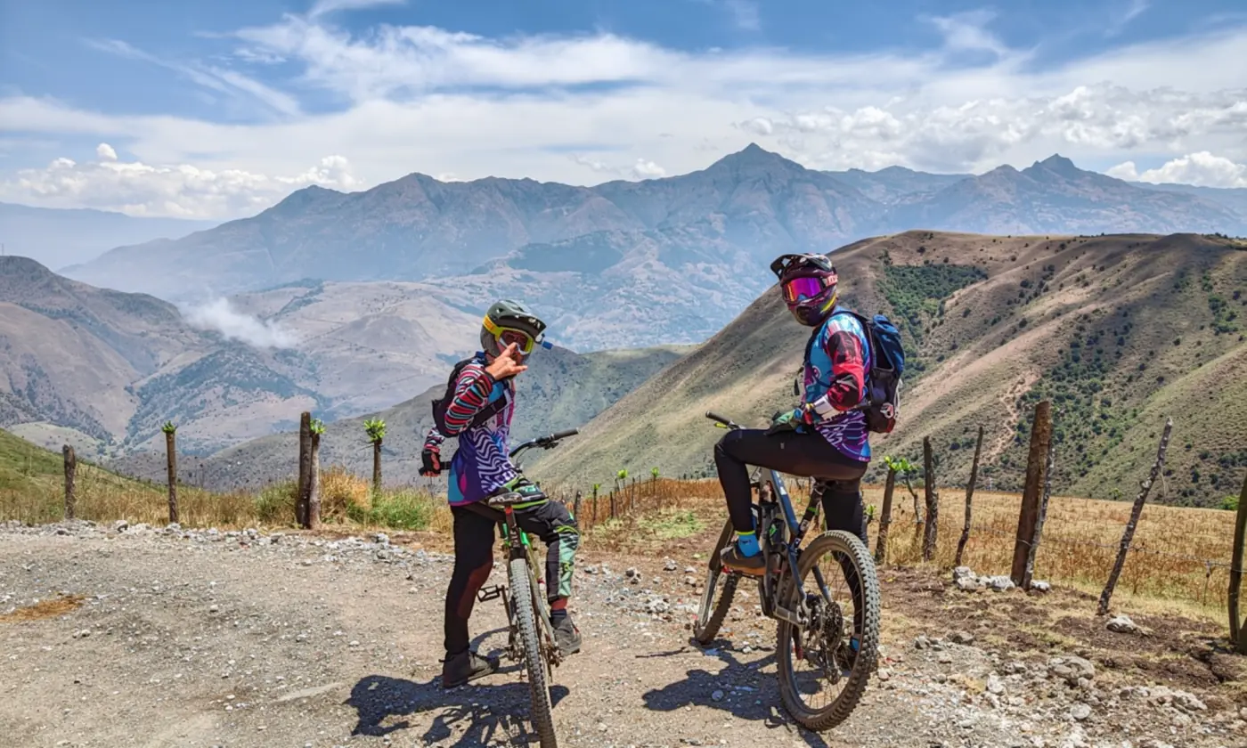 Gravity Lines — expedición de MTB por los Andes ecuatorianos 23