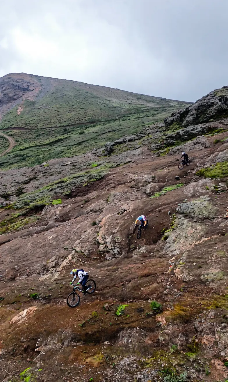 Gravity Lines — expedición de MTB por los Andes ecuatorianos 25